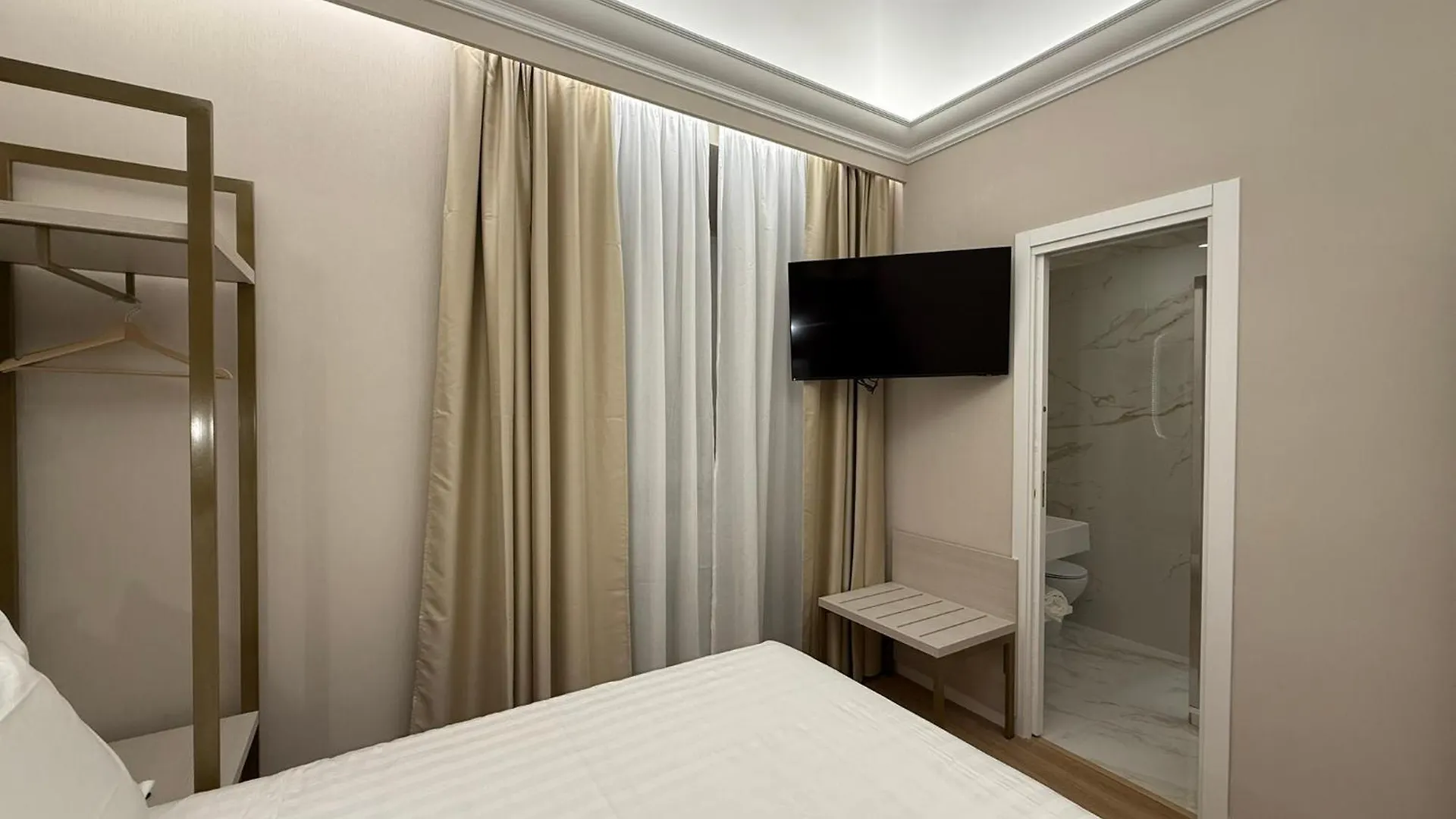 Lumi Hotel 罗马 0*,