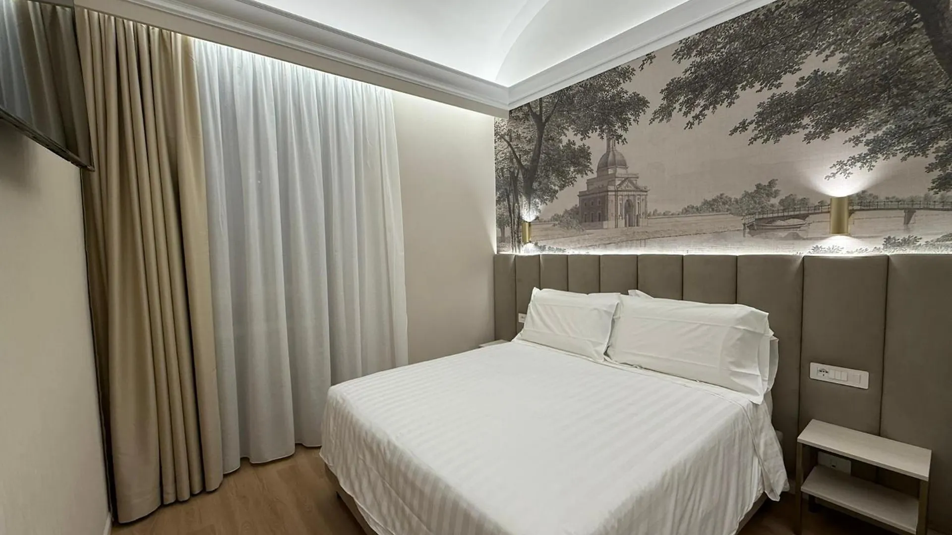 Lumi Hotel Rome