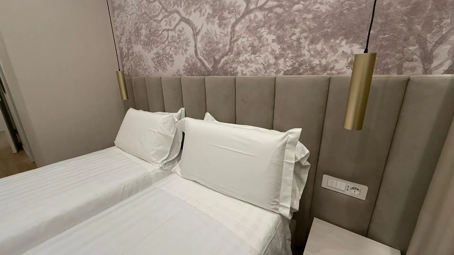 Lumi Hotel Rome