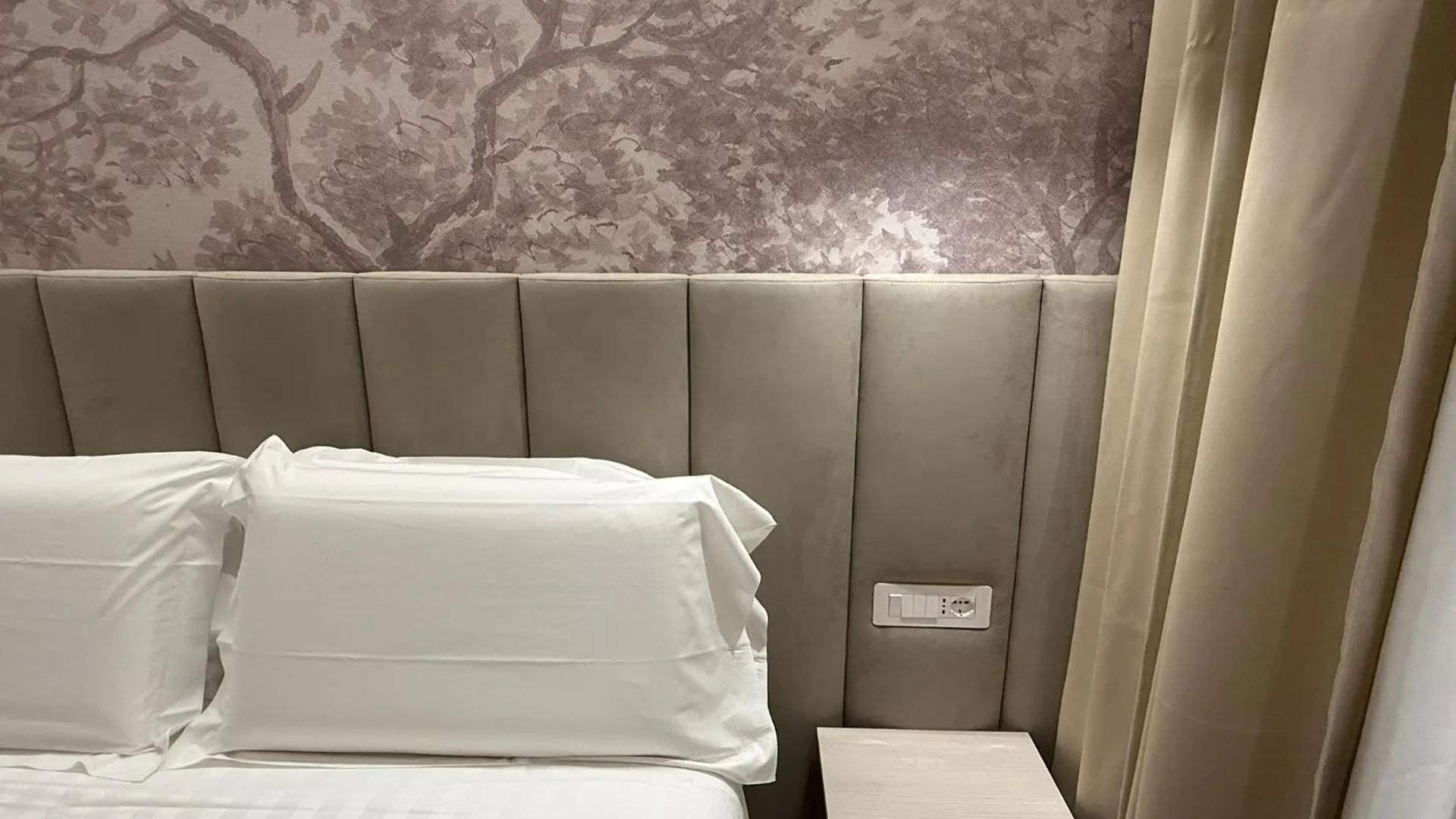 Lumi Hotel Rome