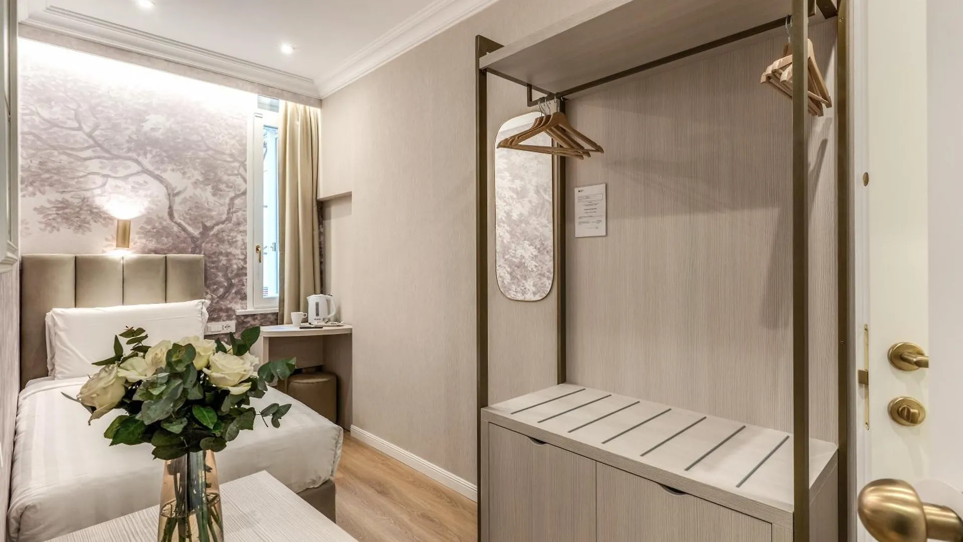 Lumi Hotel Rome