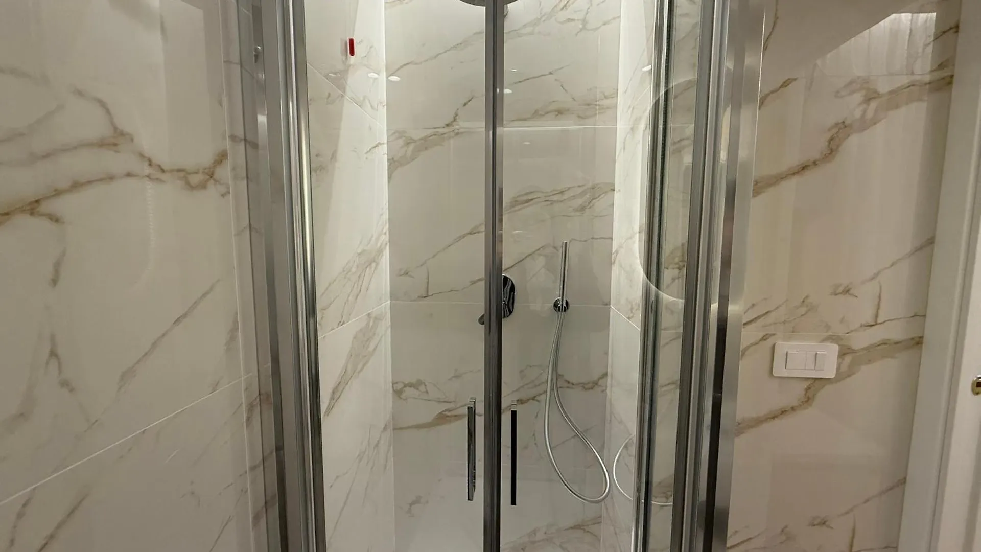 Lumi Hotel Rzym Włochy